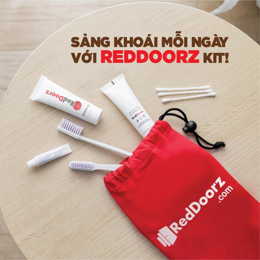 Reddoorz Tuan Viet Hotel Dinh Tien Hoang Ho Şi Min Exterior foto