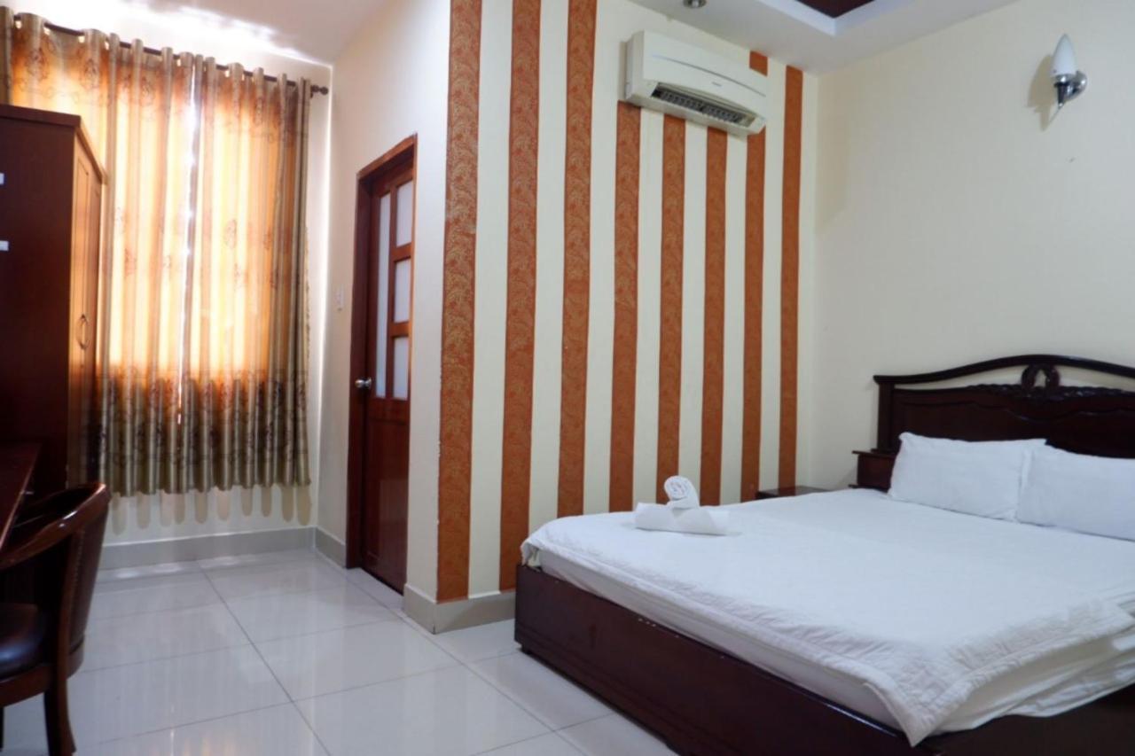 Reddoorz Tuan Viet Hotel Dinh Tien Hoang Ho Şi Min Exterior foto